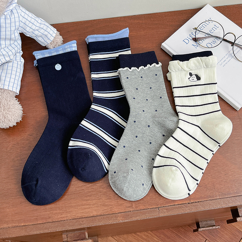 Grey & Red Bow Puppy Crew Socks